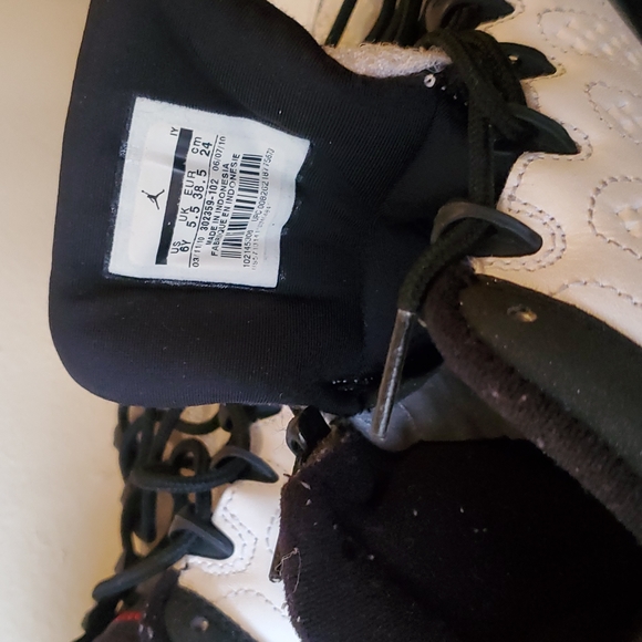 Jordan Air 9 - Picture 2 of 4